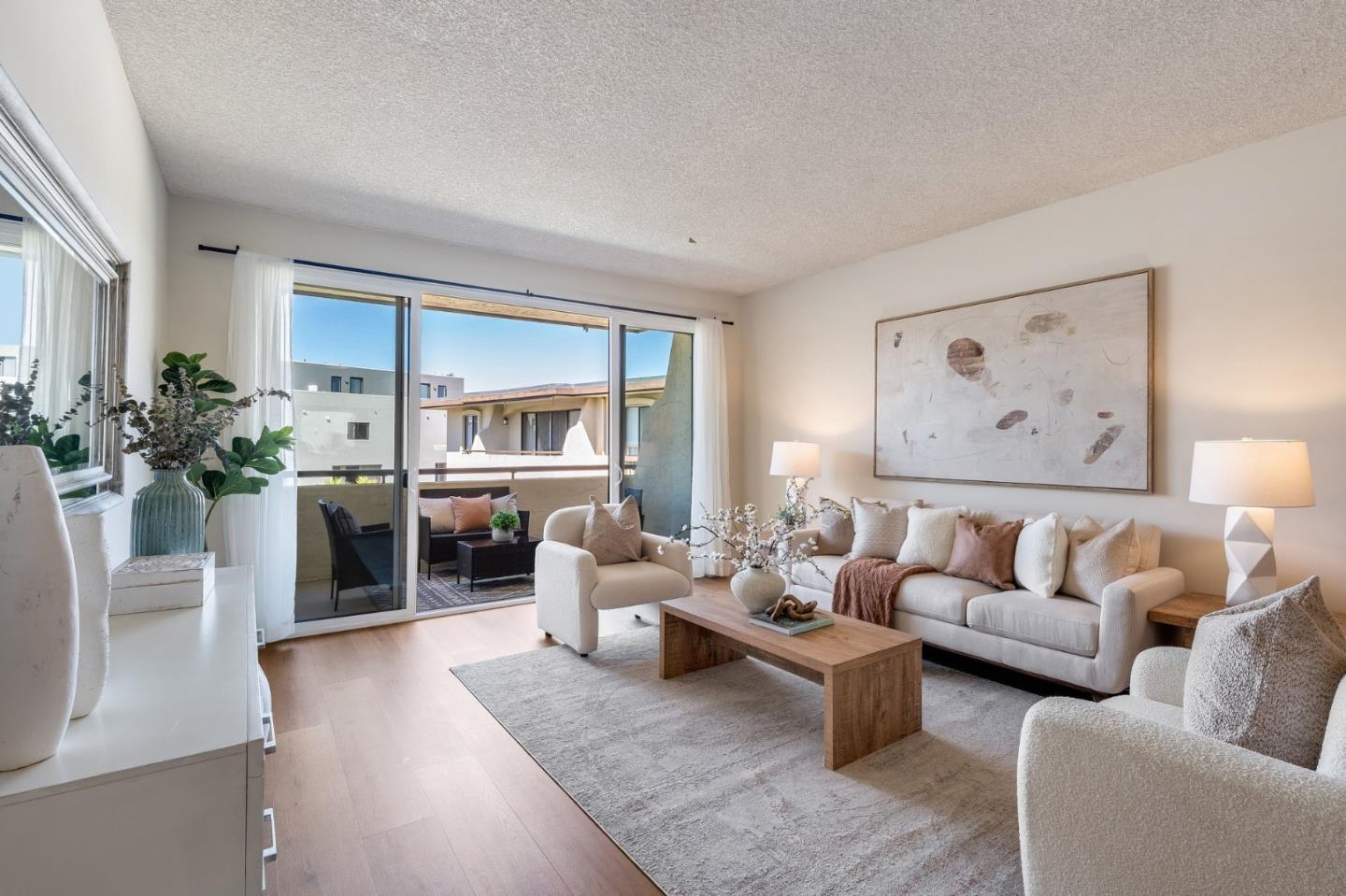 1427 Floribunda Avenue 305