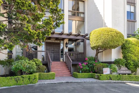 1427 Floribunda Avenue Unit 305, Burlingame, CA 94010 - #: ML82053872