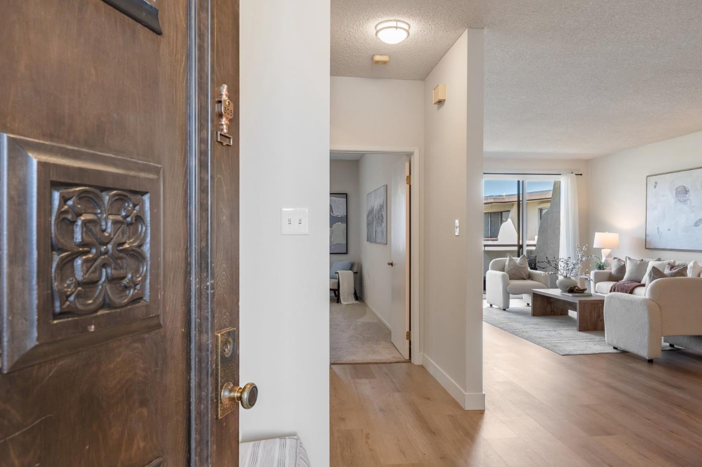 1427 Floribunda Avenue 305