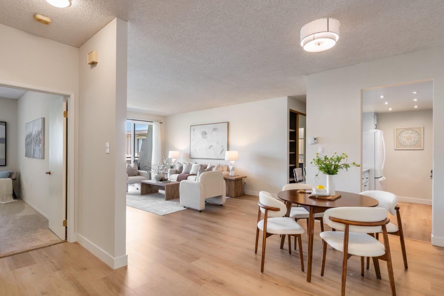 1427 Floribunda Avenue 305