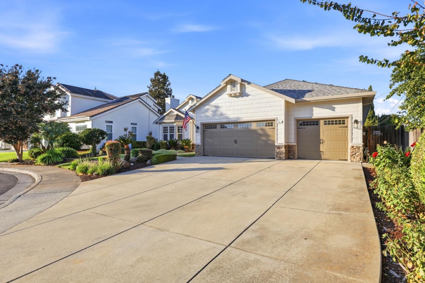 811 Greystone Court