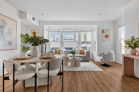 655 12th Street Unit 205, Oakland, CA 94607 - #: ML82017234