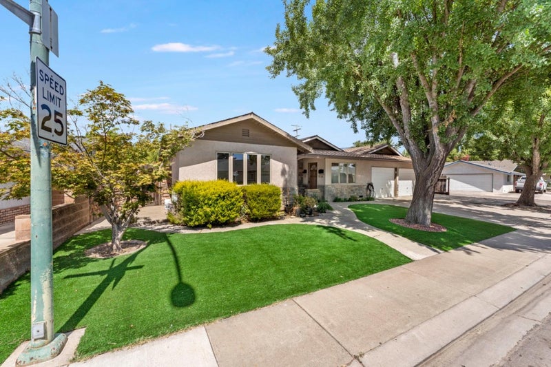 2704 Westchester Lane
