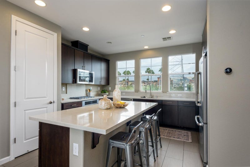 658 Sea Anchor Drive 2605