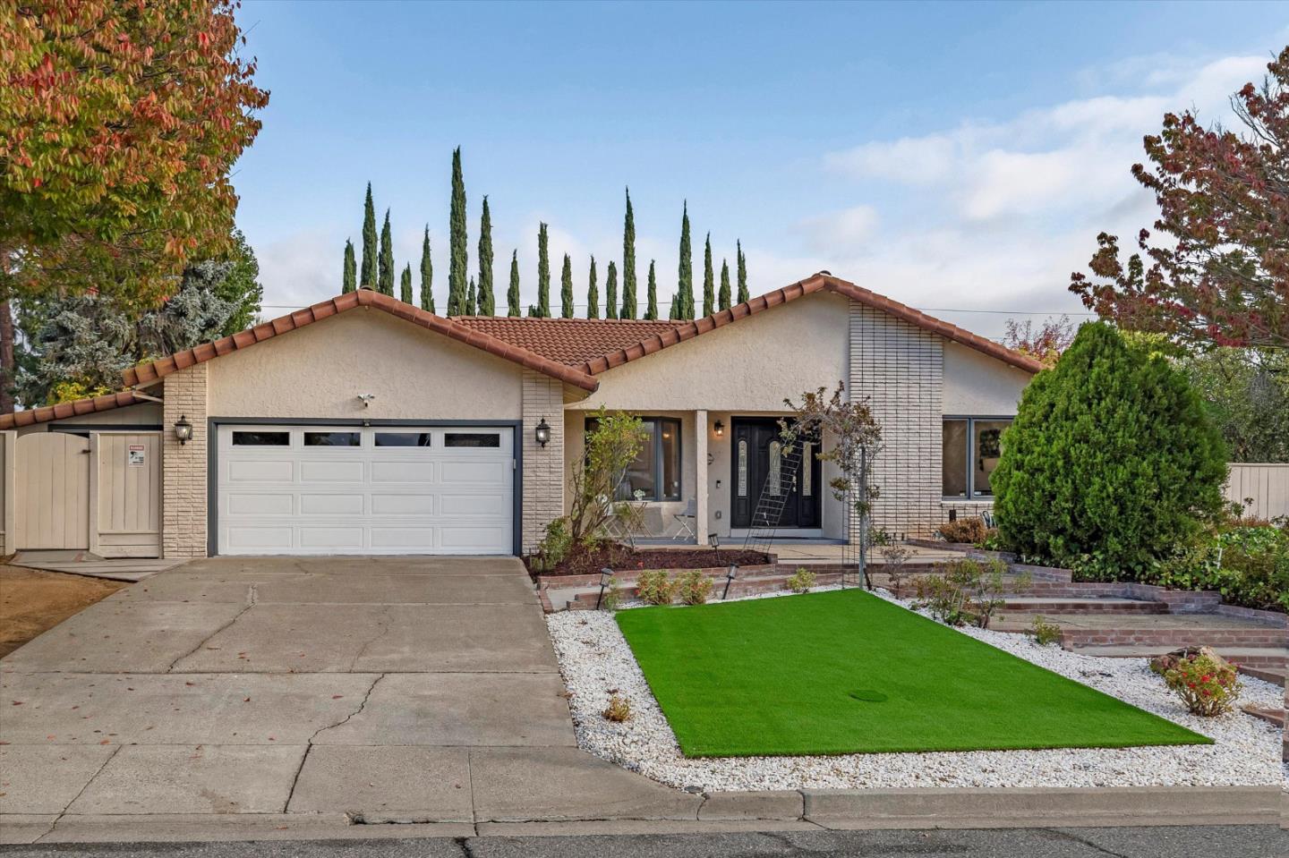 12866 GLEN BRAE Drive