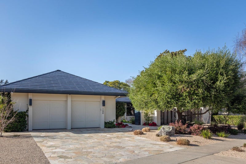 7092 Valley Greens Circle