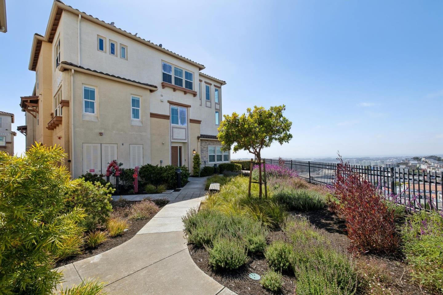3001 Ocean View Court E