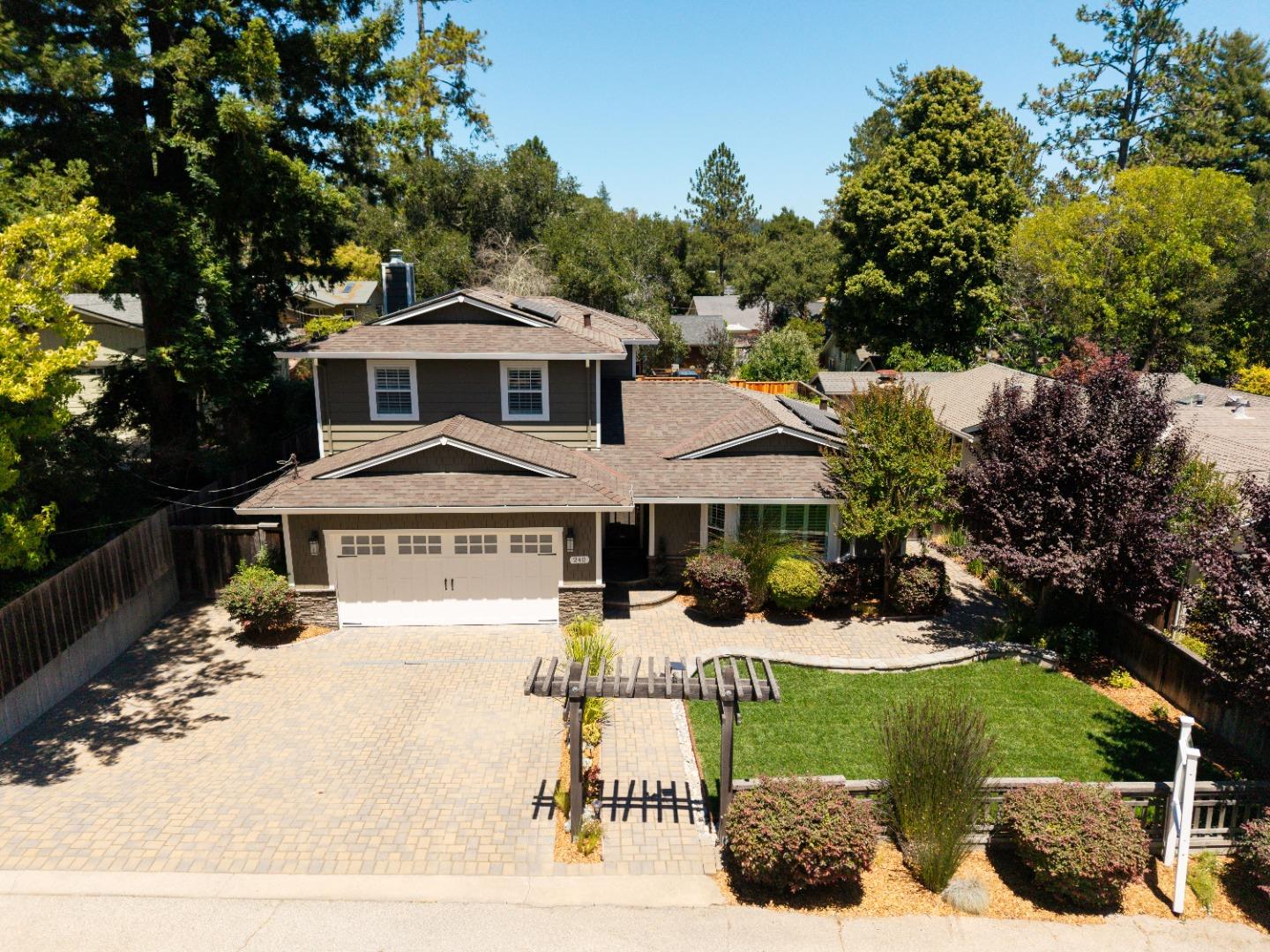240 Bobs Lane