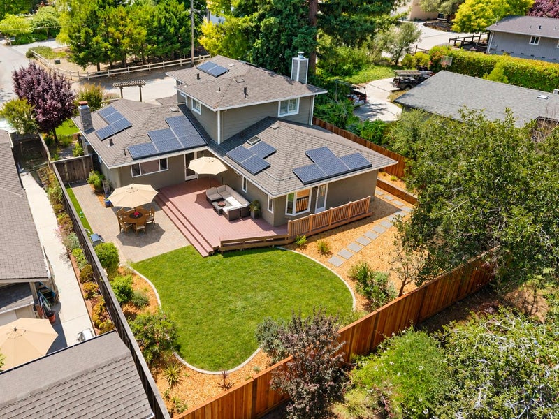 240 Bobs Lane