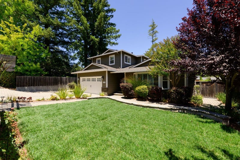 240 Bobs Lane