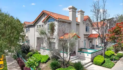 701 Woodside Way Unit A, San Mateo, CA 94401 - #: ML82045237