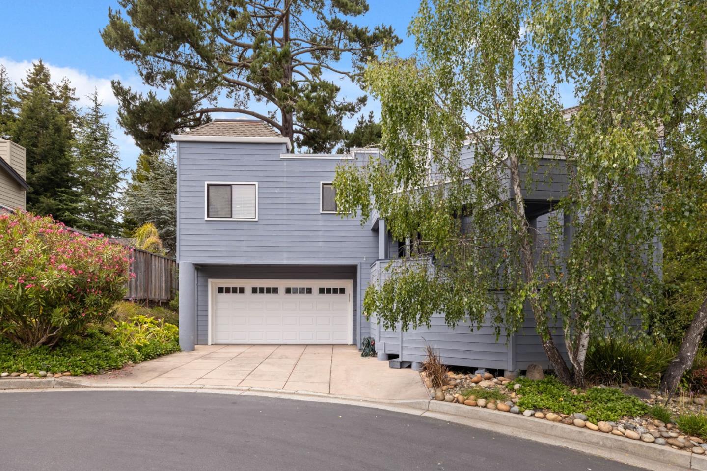 103 Dunsmuir Court