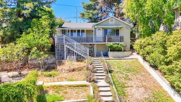2032 LYON AVE, BELMONT, CA 94002 - Image ec7e4e7c7e9b82d43bf6f876a479ae27/92489680