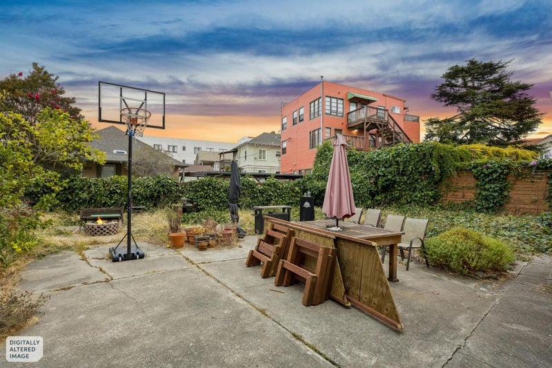 208 Ridgeway Avenue
