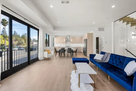 924 Woodside Road, Redwood City, CA 94061 - #: ML82026190