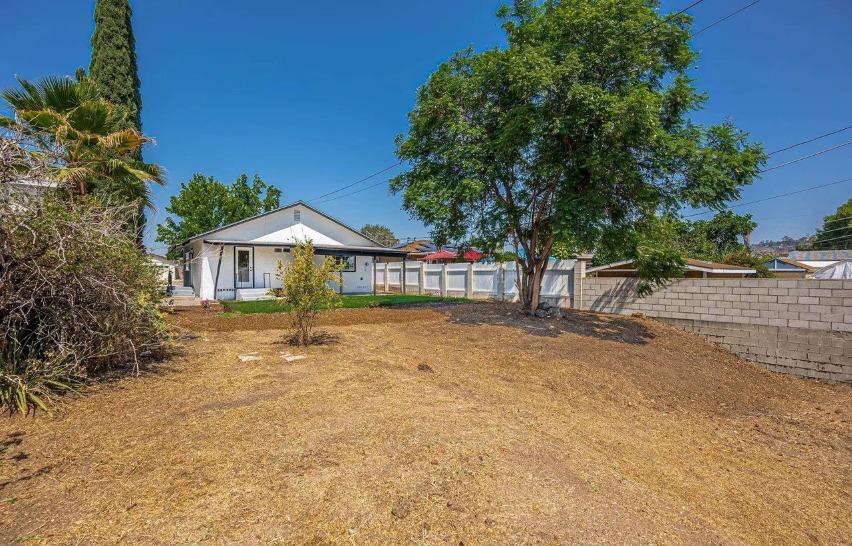 635 Paraiso Avenue