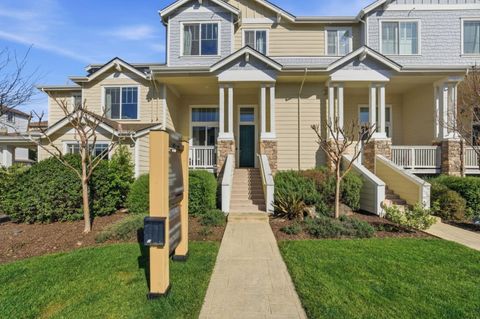 Photo of 18540 Garnet Lane, Morgan Hill, CA 95037 (MLS # ML82029268)