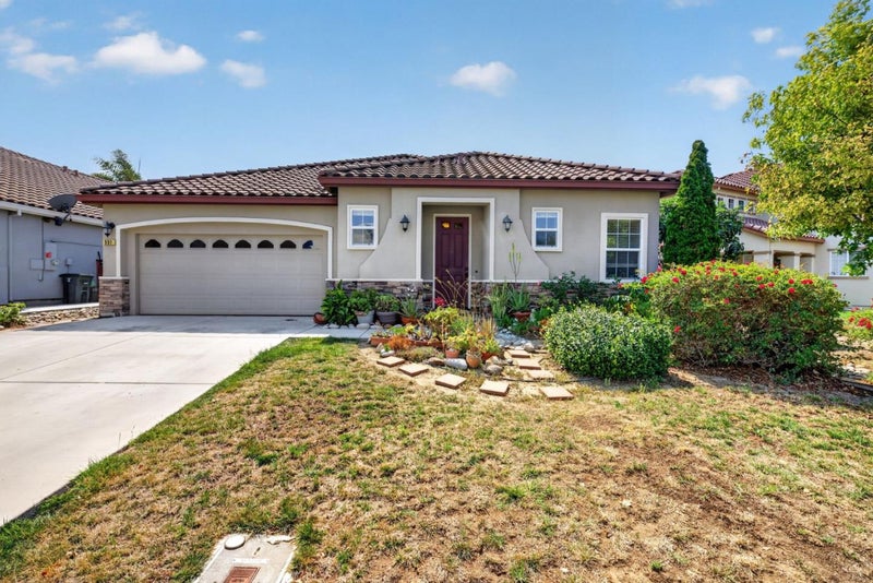 551 Hillock Drive