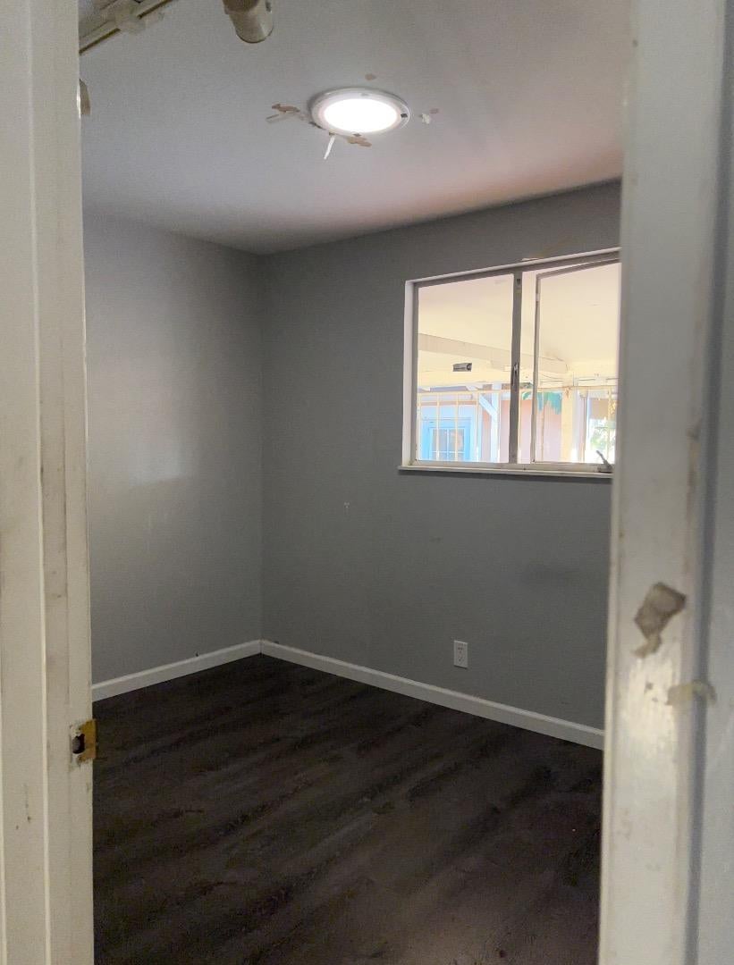 185 North White Road