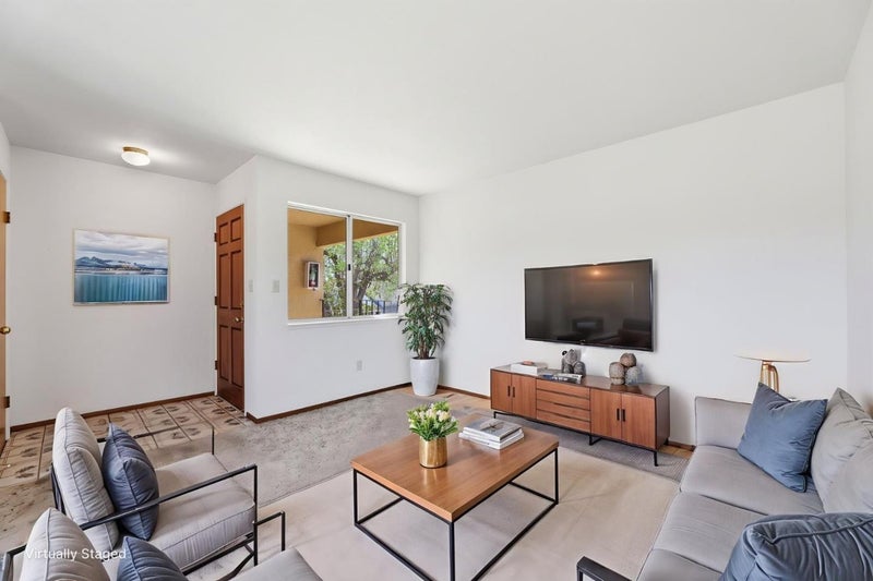 177 Monroe Street 8