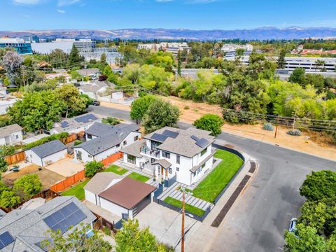 Tiny photo for 665 Hawthorne Avenue, CAMPBELL, CA 95008 (MLS # ML82020807)