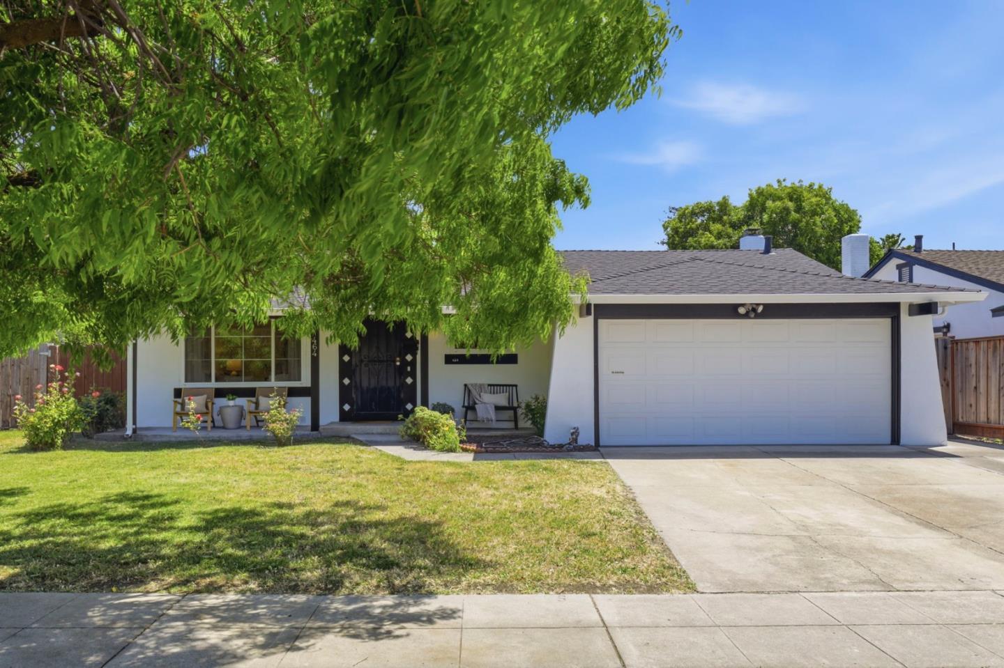 464 Ridgefarm Drive