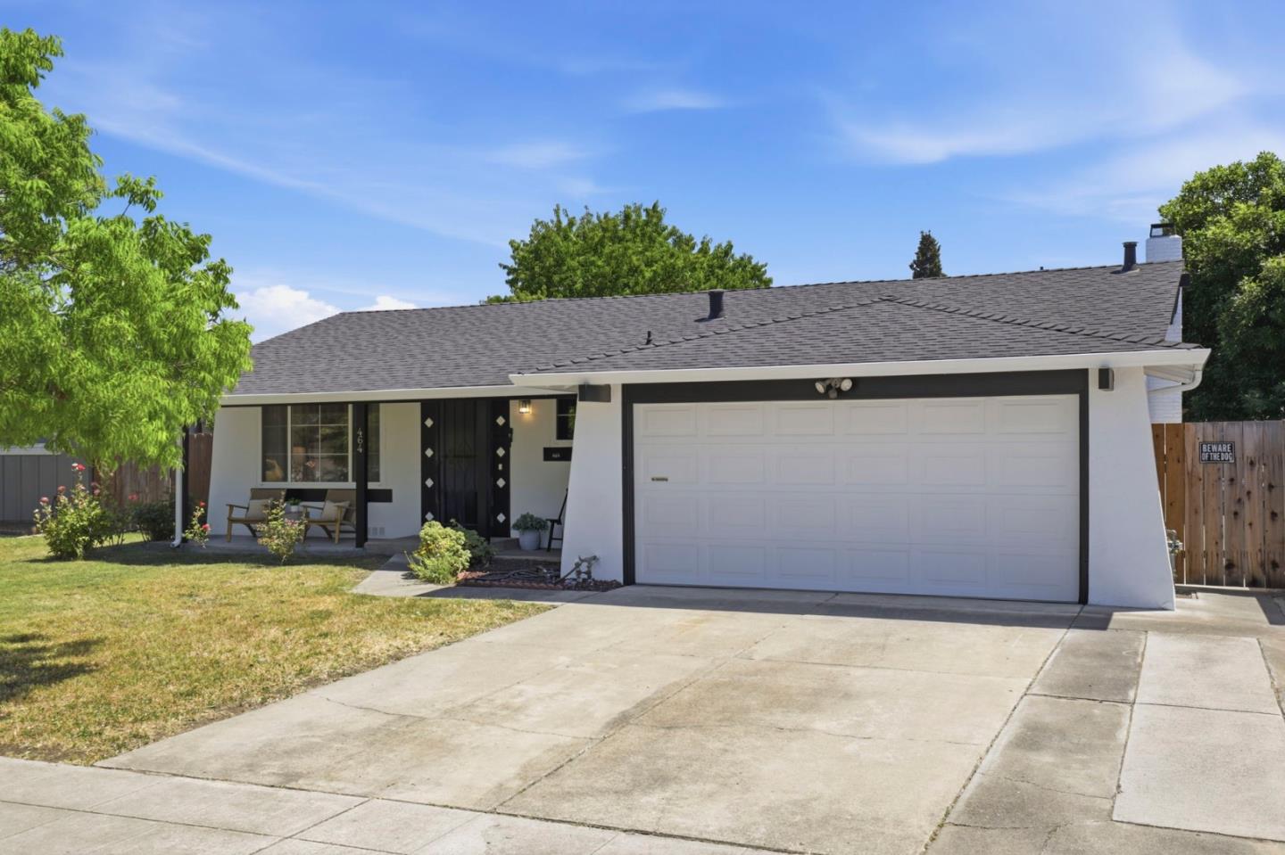 464 Ridgefarm Drive