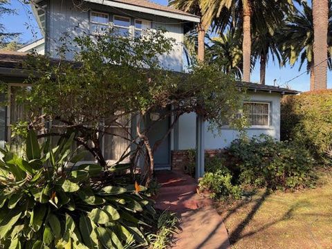 Photo of 1280 Grant Road, LOS ALTOS, CA 94024 (MLS # ML82030368)