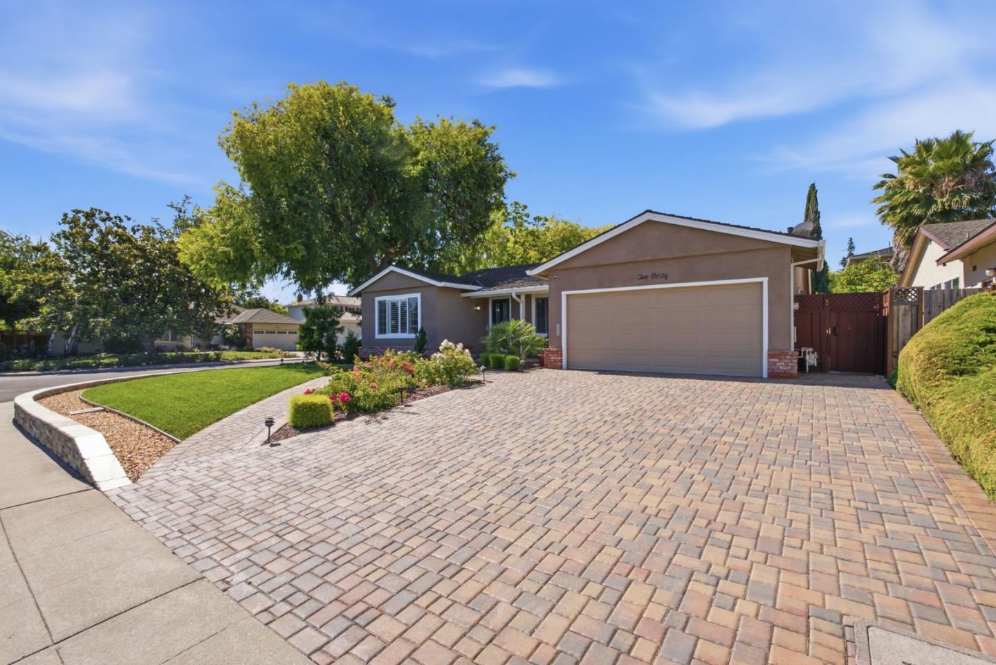 1040 Cassia Way