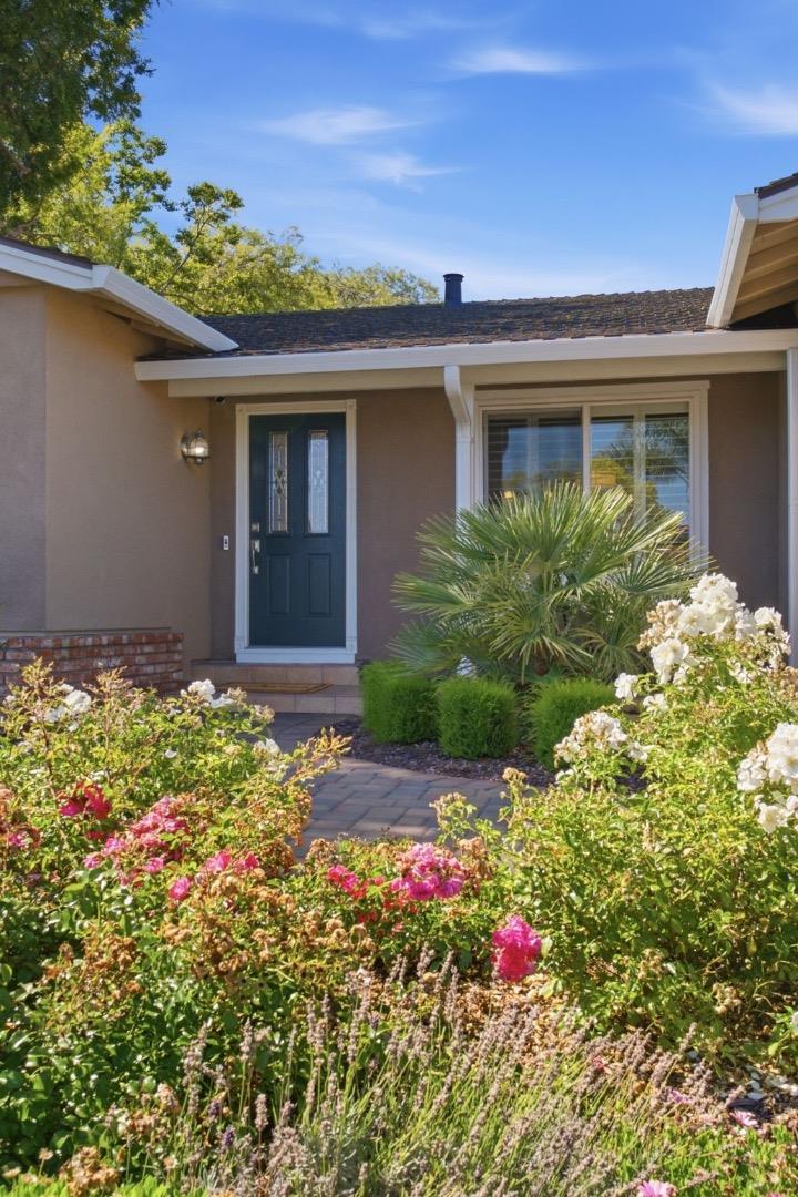 1040 Cassia Way