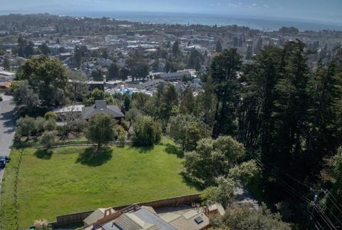 Tiny photo for 112 Hillcrest Terrace, SANTA CRUZ, CA 95060 (MLS # ML82034719)