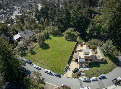 Tiny photo for 112 Hillcrest Terrace, SANTA CRUZ, CA 95060 (MLS # ML82034719)