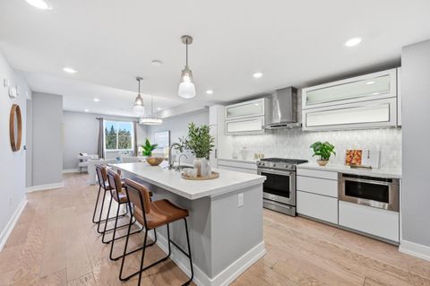 Photo of 1048 Monroe Street #307, SANTA CLARA, CA 95050 (MLS # ML82042429)