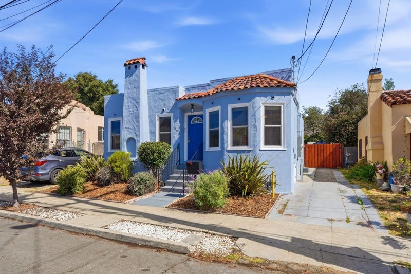 3248 Bona Street
