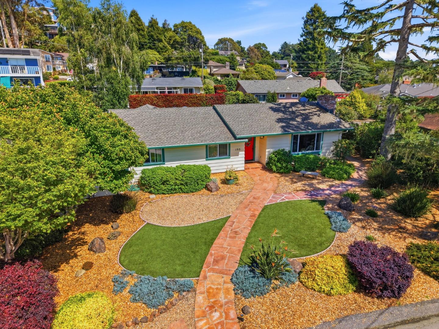 195 Baltusrol Drive