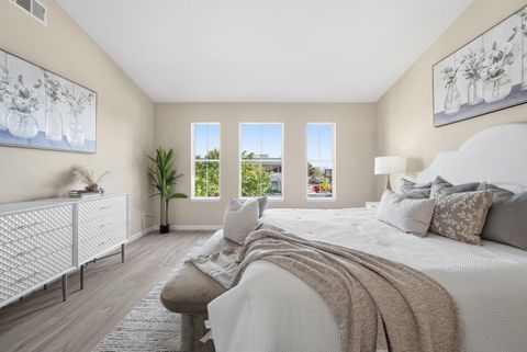 Tiny photo for 322 Sandhurst Drive, MILPITAS, CA 95035 (MLS # ML82038932)