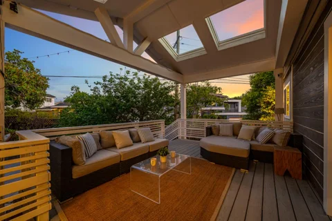 300 De Anza Avenue, San Carlos, CA 94070 - #: ML82056984