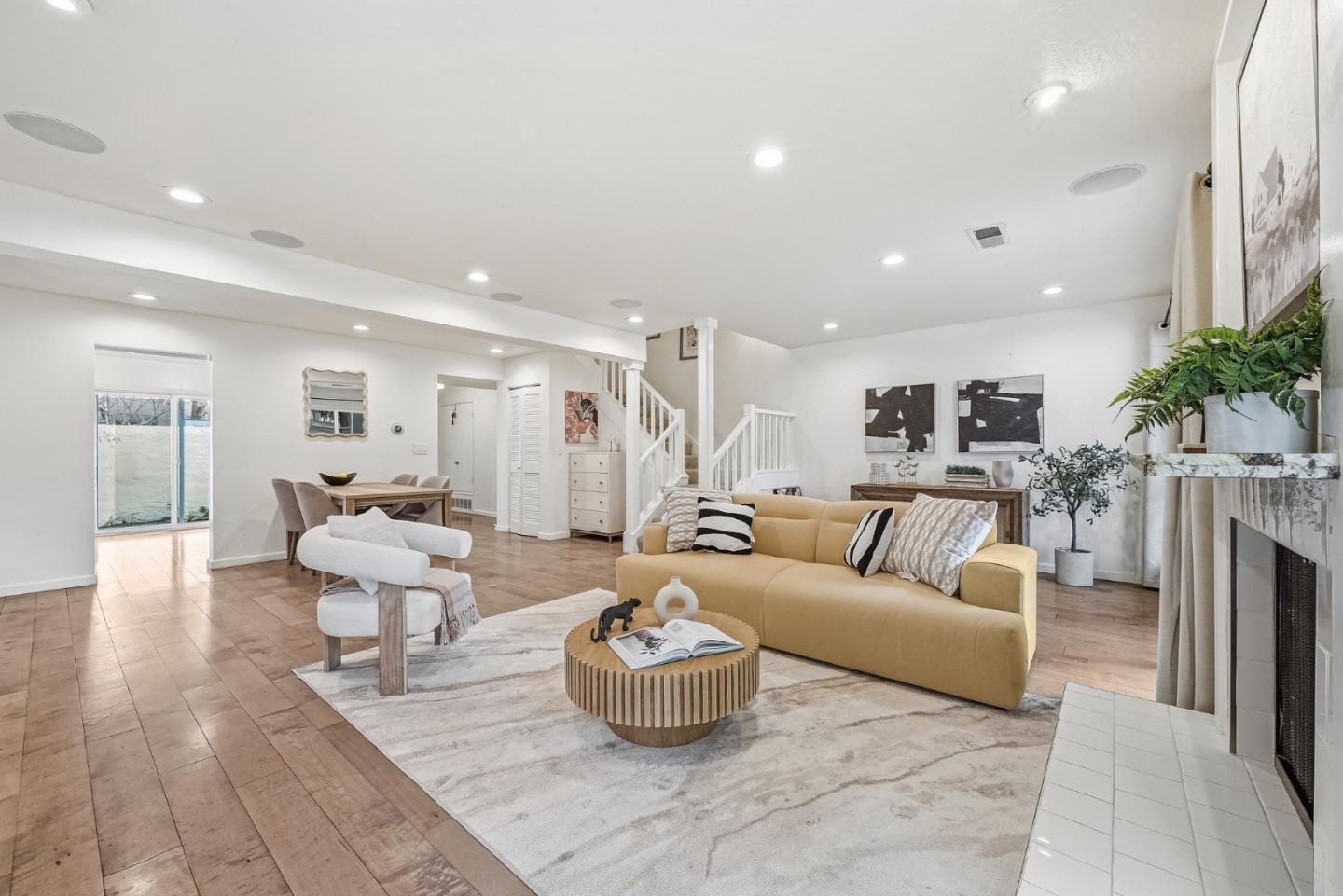 19124 Vineyard Lane, Saratoga CA 95070