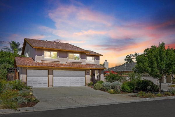 1435 BLACKWING WAY, GILROY, CA 95020 - Image ee08933b6bba43fe294356e6b5e33e0b/1265739946