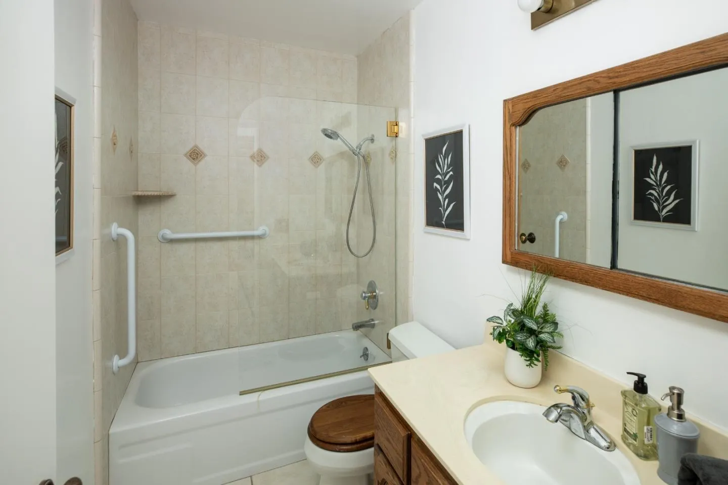 San Jose, California 95120, United States, 5 Bedrooms Bedrooms, ,3 BathroomsBathrooms,Residential,Pending,105365