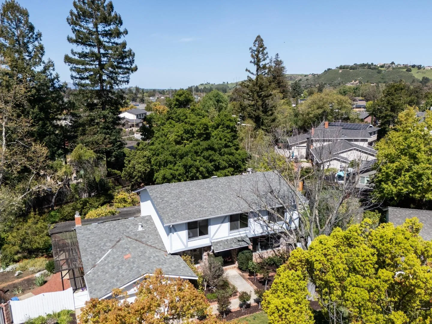 San Jose, California 95120, United States, 5 Bedrooms Bedrooms, ,3 BathroomsBathrooms,Residential,Pending,105365