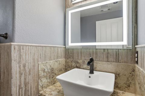 Tiny photo for 928 Wilks Street, EAST PALO ALTO, CA 94303 (MLS # ML82032913)