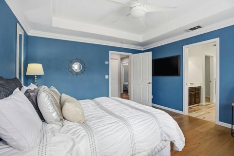 Tiny photo for 928 Wilks Street, EAST PALO ALTO, CA 94303 (MLS # ML82032913)