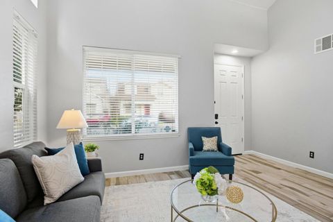 Tiny photo for 928 Wilks Street, EAST PALO ALTO, CA 94303 (MLS # ML82032913)