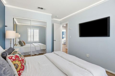 Tiny photo for 928 Wilks Street, EAST PALO ALTO, CA 94303 (MLS # ML82032913)