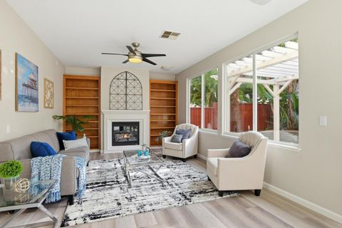 Tiny photo for 928 Wilks Street, EAST PALO ALTO, CA 94303 (MLS # ML82032913)