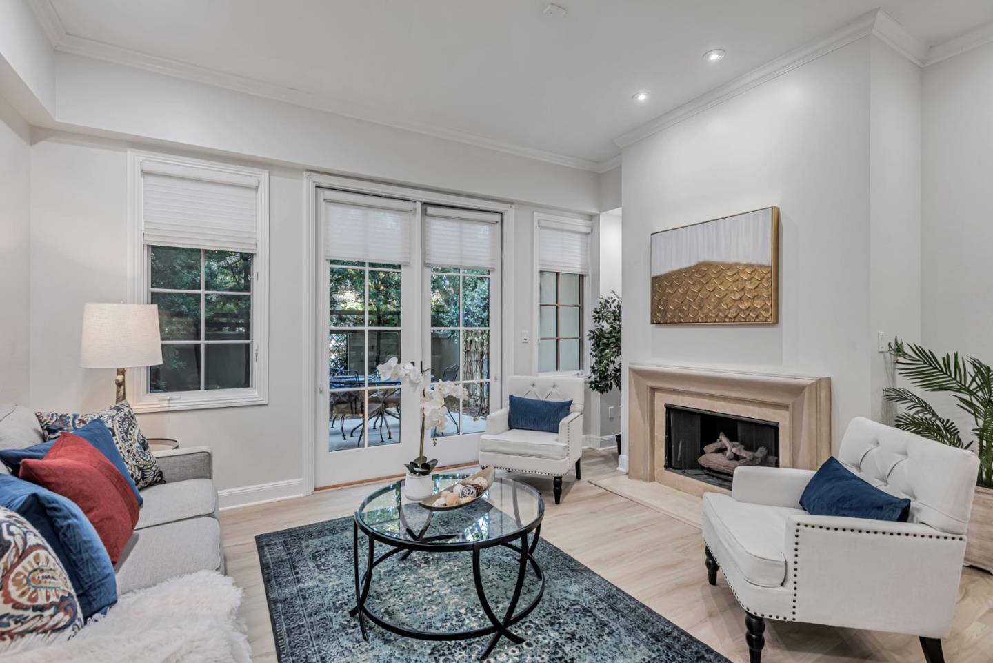 555 Byron Street 105