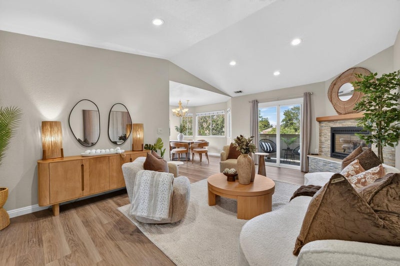 3422 Wine Cork Way