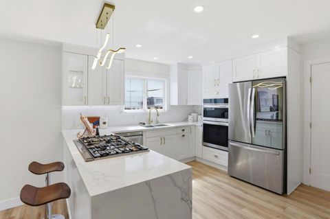 Tiny photo for 372 Mustang Street, San Jose, CA 95123 (MLS # ML82035892)