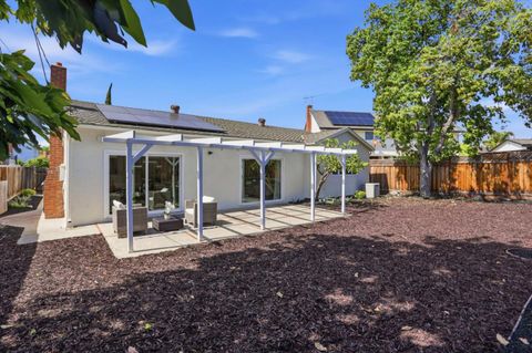Tiny photo for 372 Mustang Street, San Jose, CA 95123 (MLS # ML82035892)
